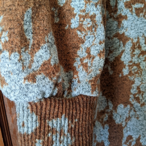 Simply Vera Vera Wang brown and gray floral print sweater L Large - Picture 4 of 6